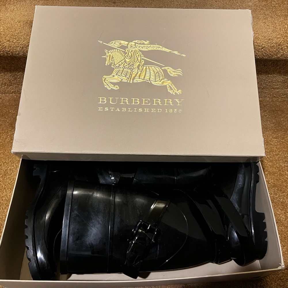 Burberry black rubber rain boots with straps